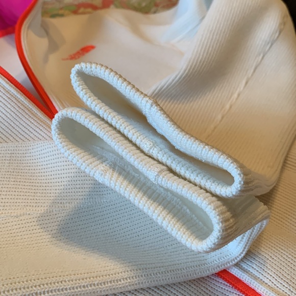 The North Face Women’s Jacket. - Picture 6 of 11